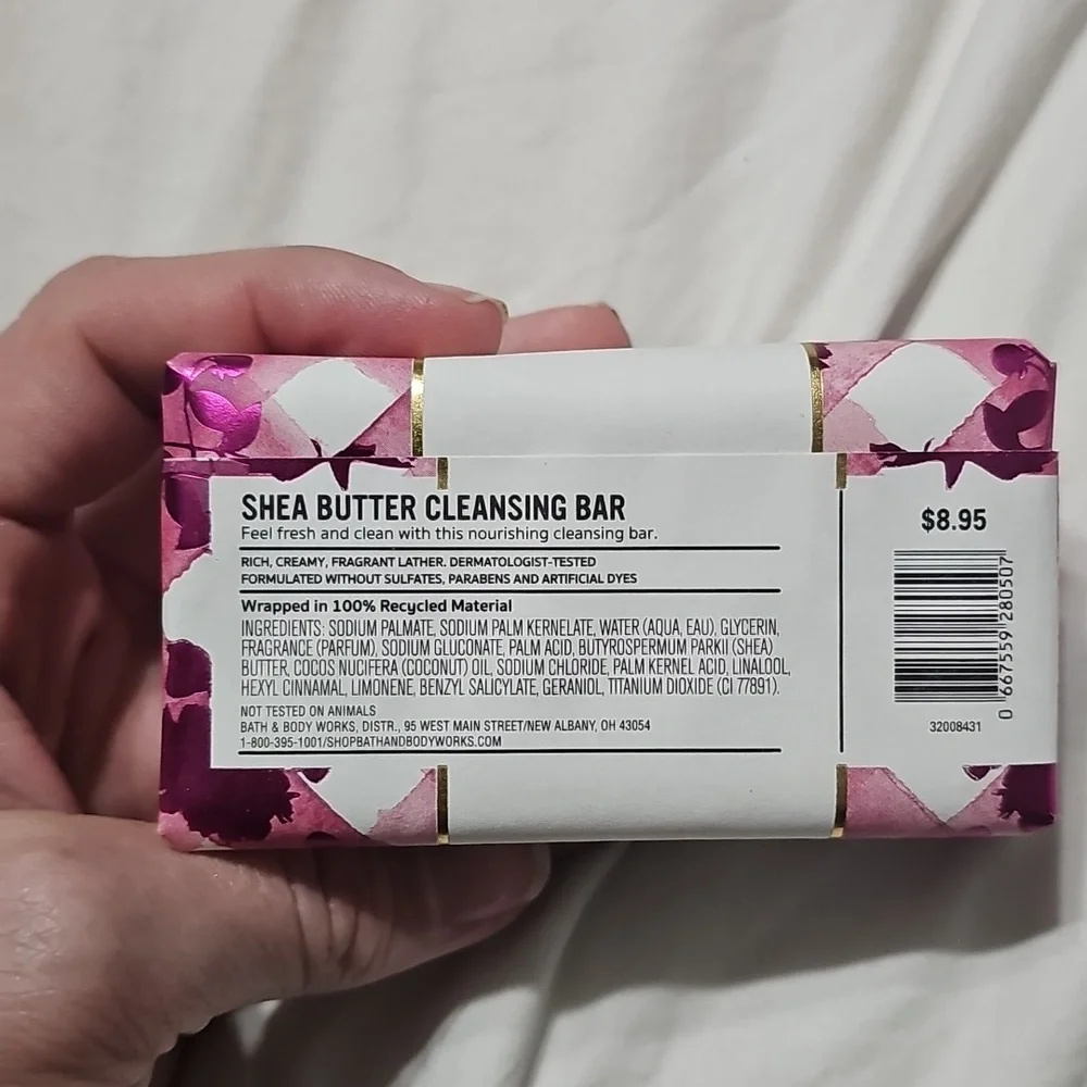 Bath And Body Works Gingham Gorgeous Shea Butter Cleansing Bar! 5oz